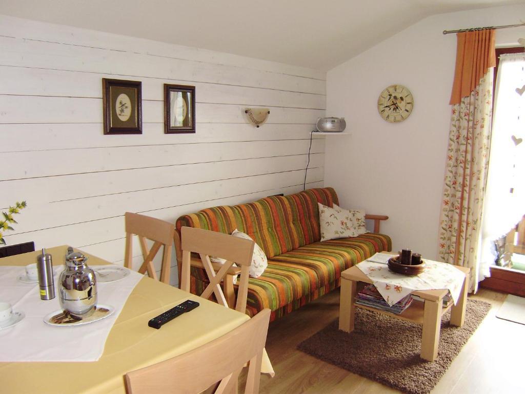 Haus Christl Reit Im Winkl, Kostenloser Parkplatz, 5 Minuten Zum Ortszentrum, Ruhige Lage, Wlan Pokoj fotografie